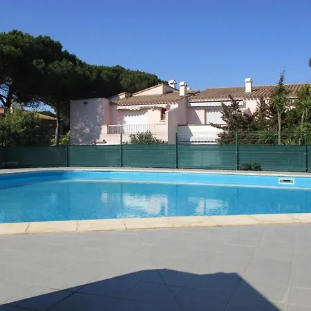 Cosy 27m With Garden With Pool Agde