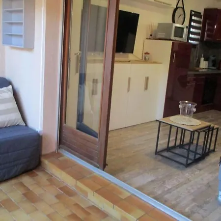 Holiday home Cosy 27m With Garden With Pool