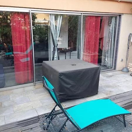 Cosy 27m With Garden With Pool Agde